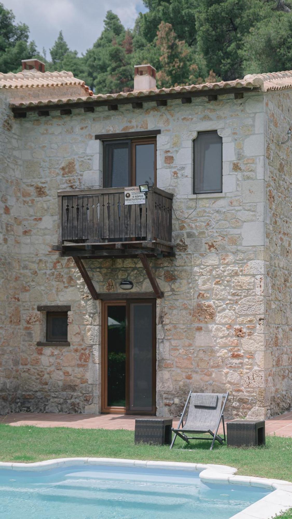 Stone Made Private Pool Villas Kriopigi Oda fotoğraf